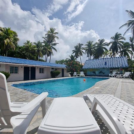 Paradise Island Beach Hotel グランデ島 エクステリア 写真